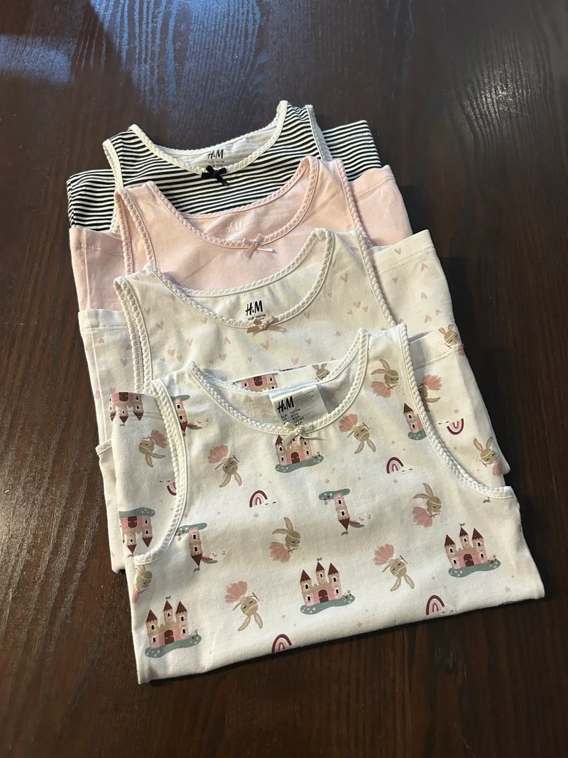 Reservé jess bell - 4 camisoles h&m 4-6 ans