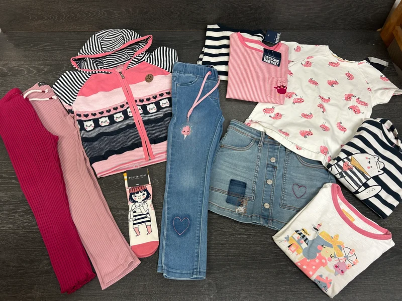 Neuf, comme neuf et usagé - Souris Mini - 6 ans - petit lot Mix and match