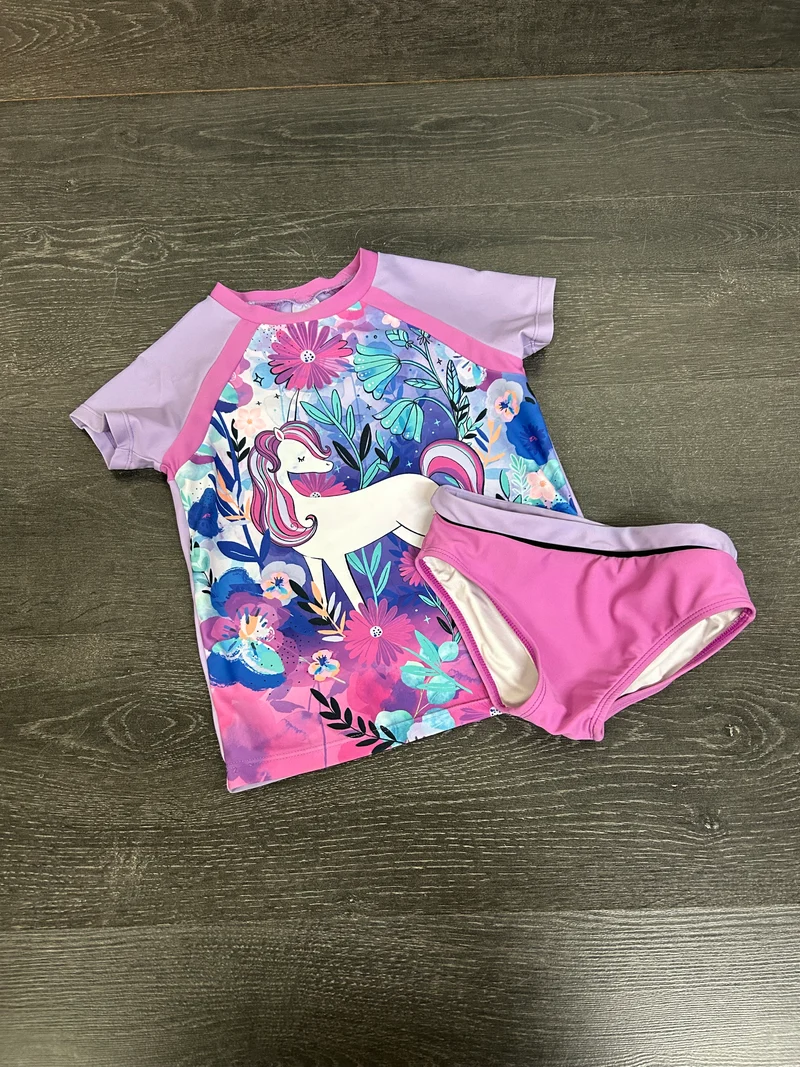Vendu hors web - Friperie - nano - 6 ans - maillot 2 pièces -