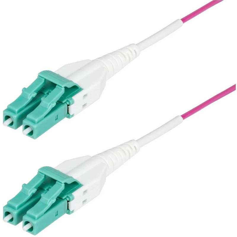 Câble à fibre optique multimode LC à LC (UPC) OM4 StarTech.com de 7 m (23 pi), couleur Erika Violet, 50/125, 100 Gbit/s, cordon de raccordement Uniboot, OFNR Riser OM4RLCLC7M