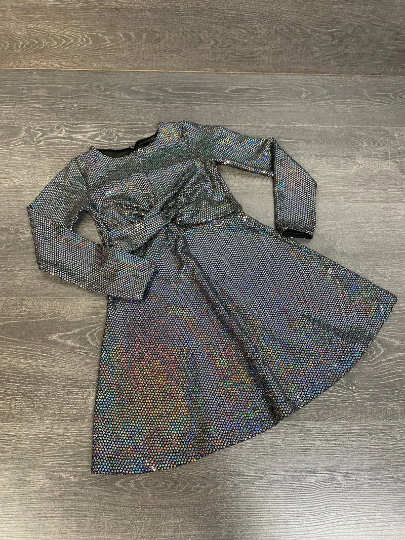 Friperie comme neuve - robe brillante - 7 ans - zara -