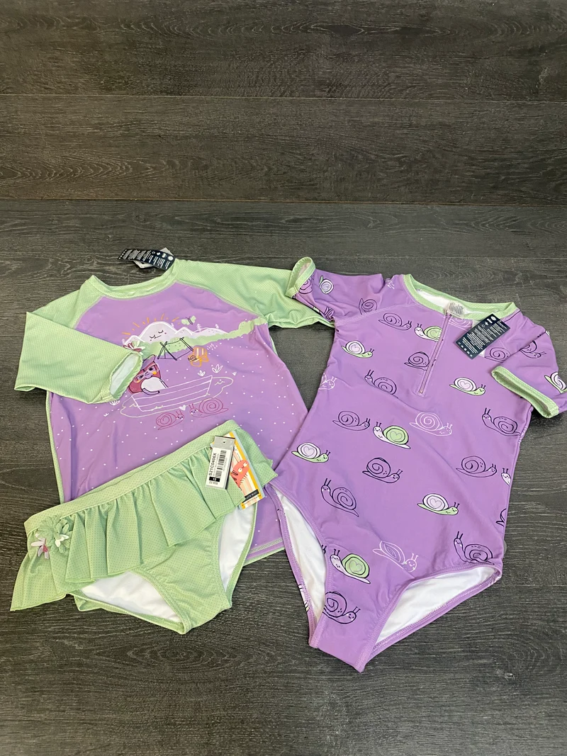 Reservé - Trio - one piece, rashguard et culotte bikini - 12 ans subtil defaut voir photo