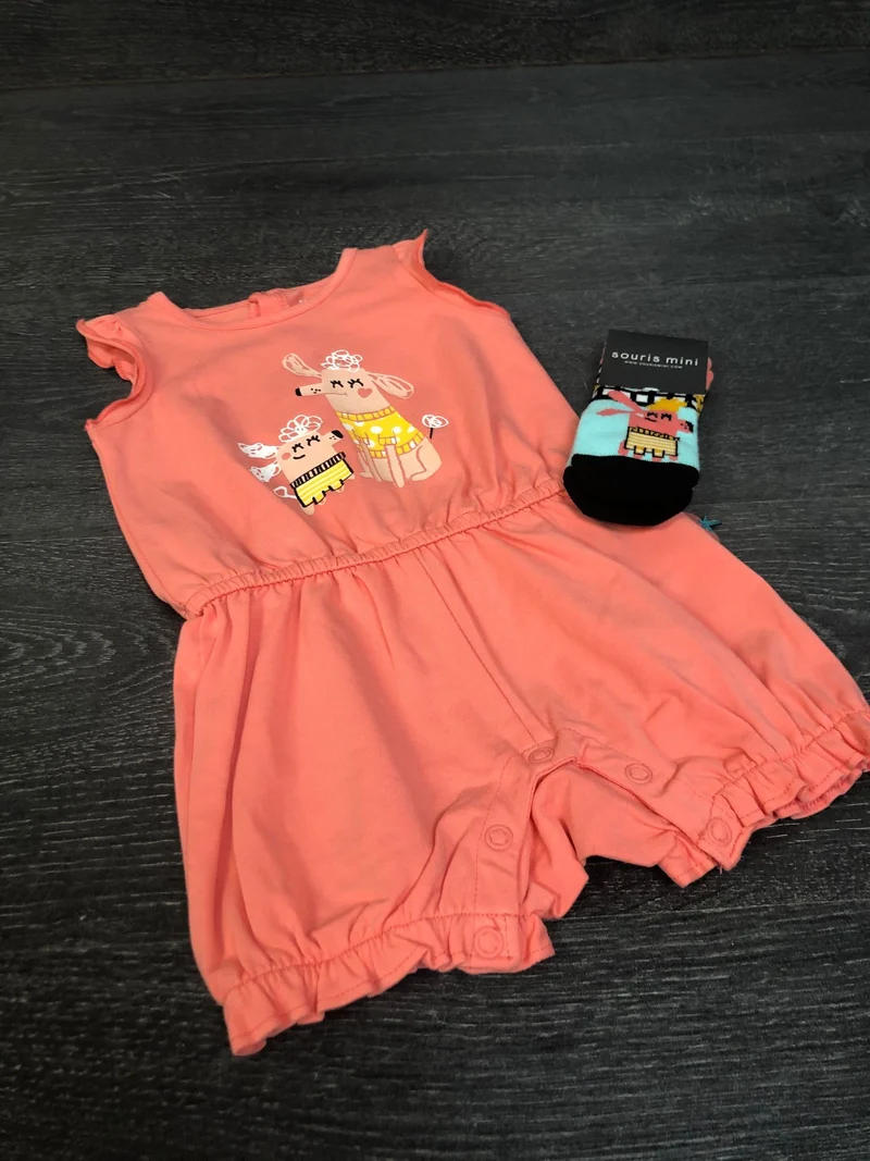 One piece et bas - souris mini - voir les grandeurs