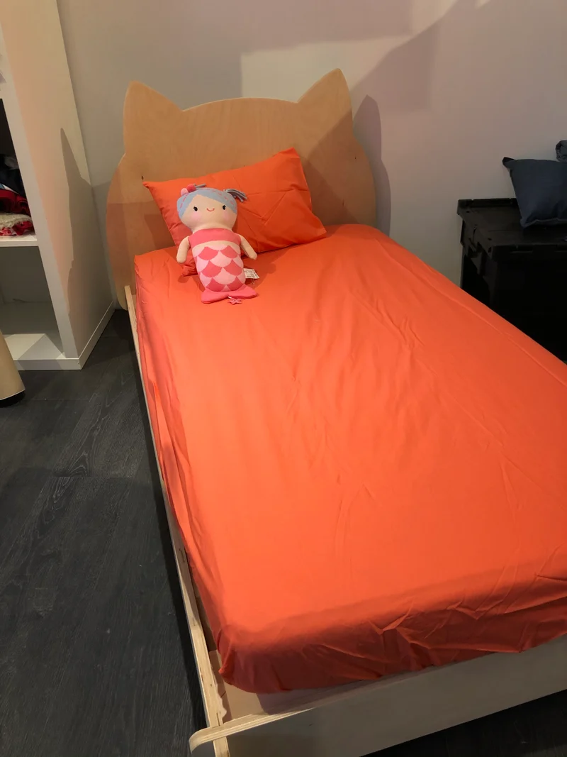 Draps et poupee musicale - souris mini - lit bebe