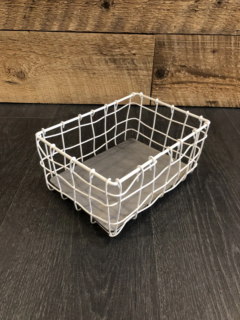 Petit panier métallique de rangement