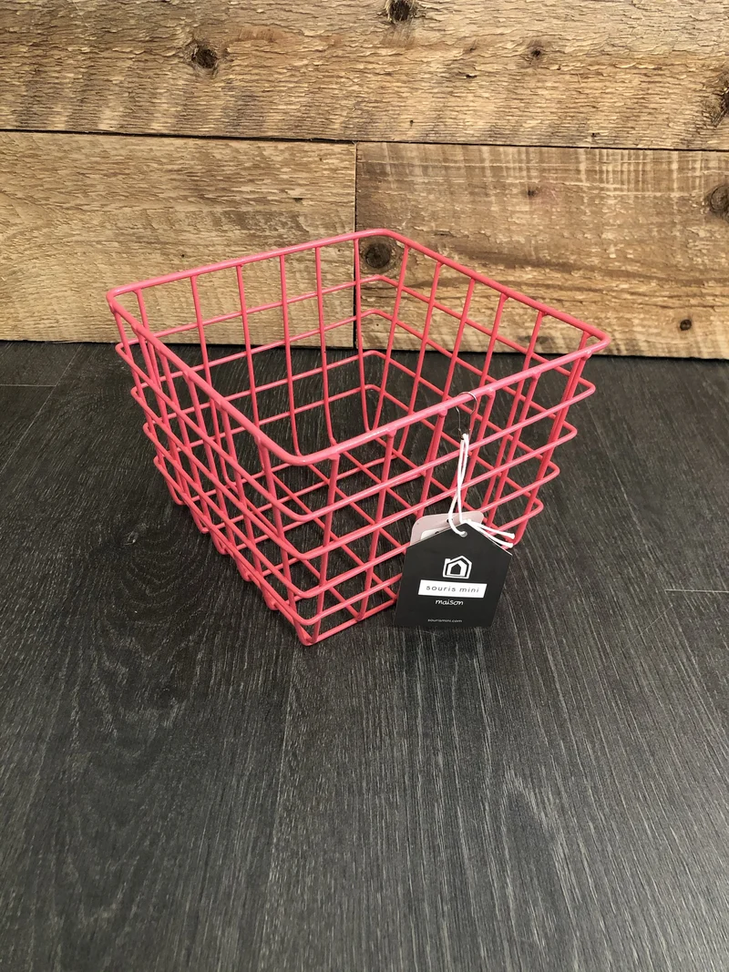 Petit panier decoratif metallique